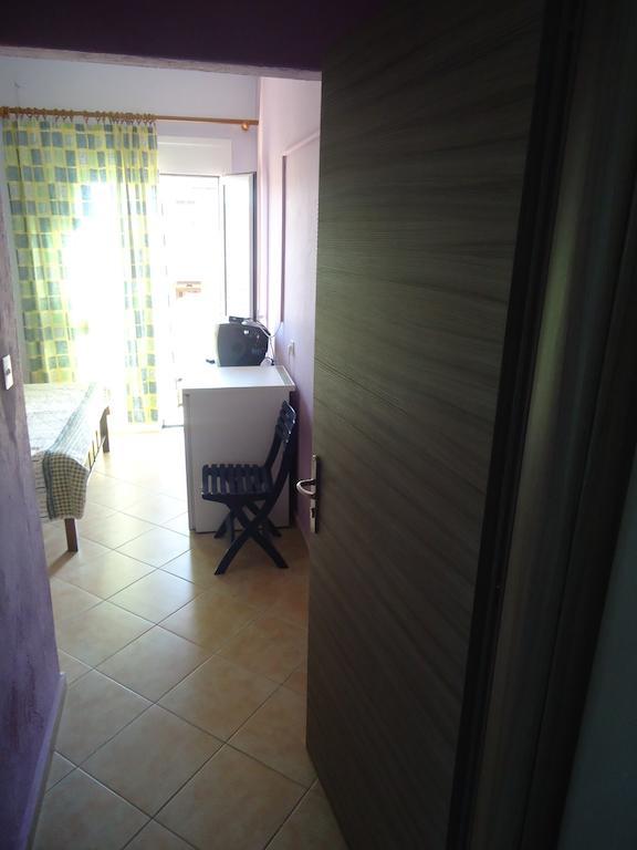 Gianna Rooms Лептокария Стая снимка